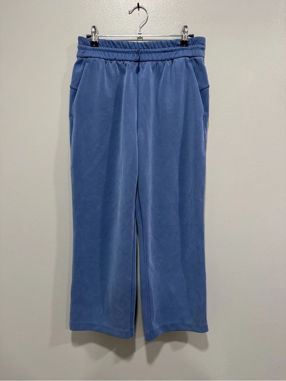 Lululemon Softstreme High-Rise Straight-Leg Cropped Pant in Pitch Blue Size 6